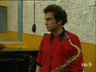 Portrait du chanteur Philippe Katerine