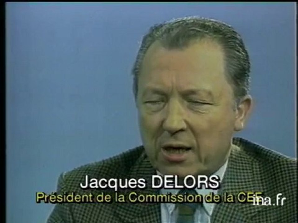 Fin de mur Berlin : Jacques Delors à "7 sur 7"