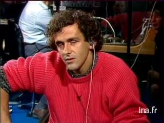 Michel Platini "il faut des bons pieds pour marquer des buts" - Archive vidéo Ina