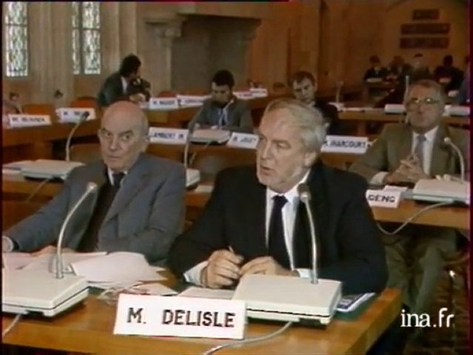 Réélection de Michel d' Ornano à la présidence du conseil Régional