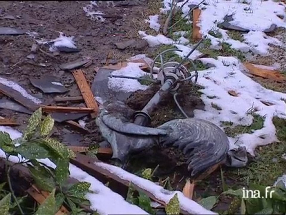 Effondrement du clocher de l'église par la tempête