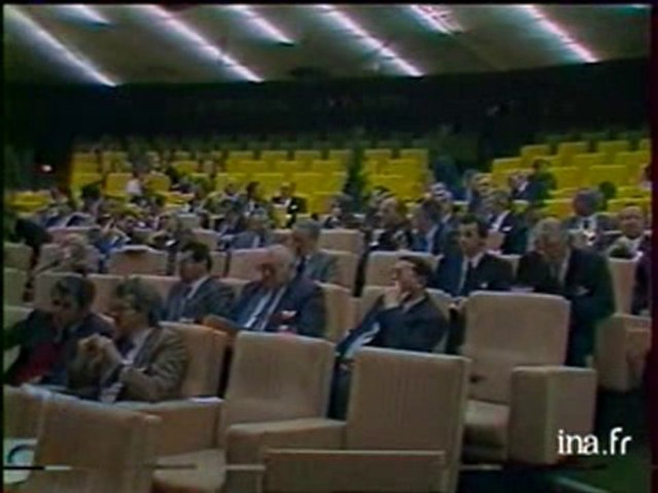 Ré-élection d'Olivier GUICHARD à la présidence du Conseil Régional