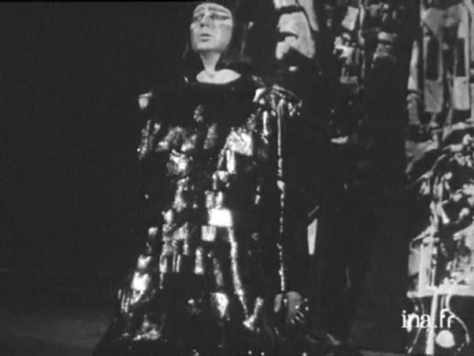 Page artistique : Jean Louis Barrault à propos de "Médée"