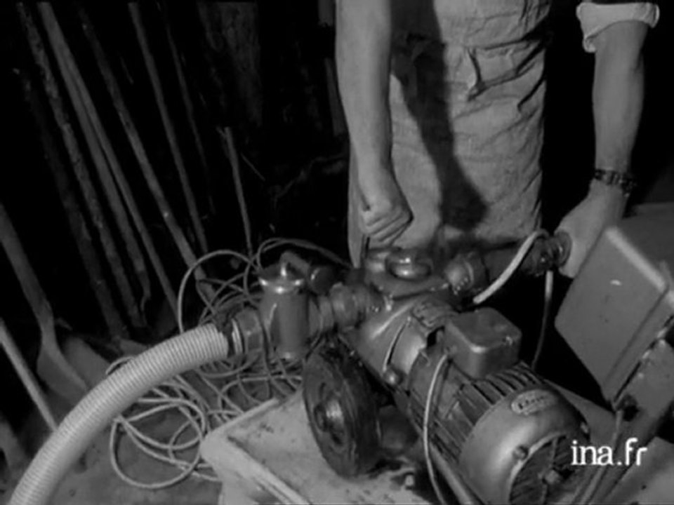 Stockage de moût de Champagne dans un château d'eau communal marnais