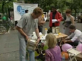 [Manifestation des pères en colère]