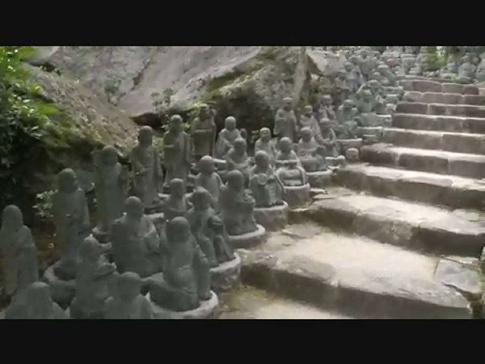 daishoin temple statues