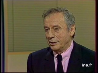 Yves Montand présente son film " trois places pour le 26" - Archive INA