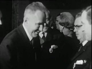 M. KOSSYGUINE A MATIGNON ET A L'HOTEL DE VILLE