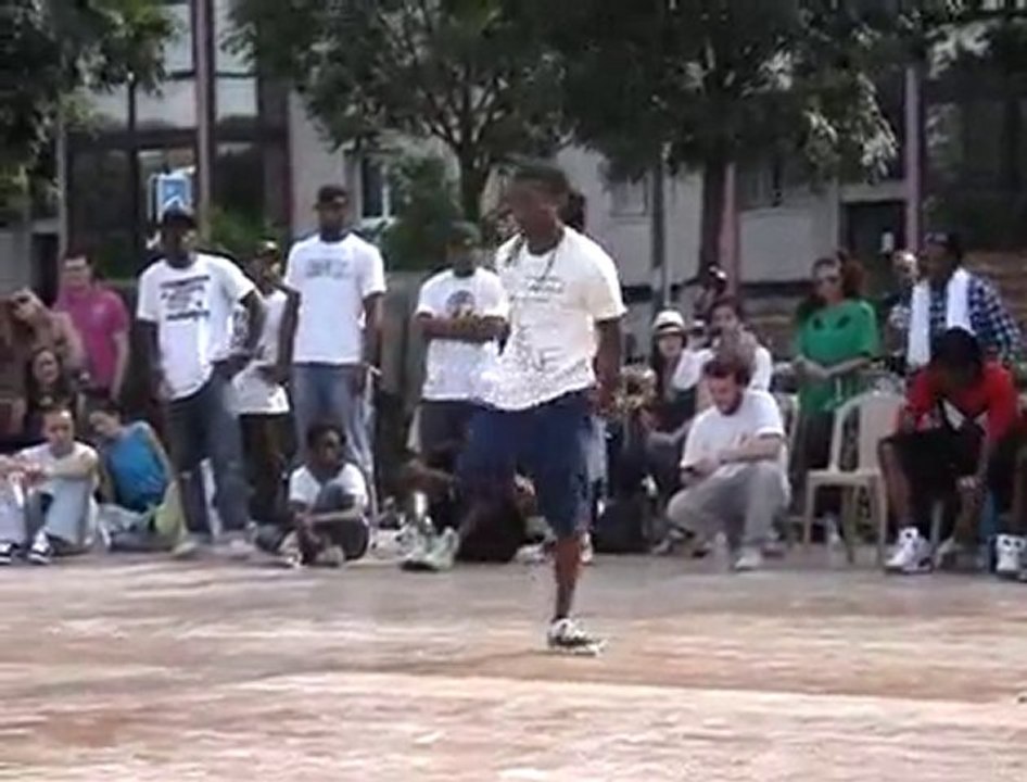 /Users/supanoiche/Desktop/Facebook | François Lechinois