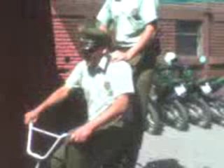 carabineros+de+chile+jugando+en+horas+de+servicio