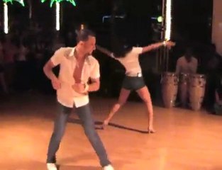Asi se baila la bachata