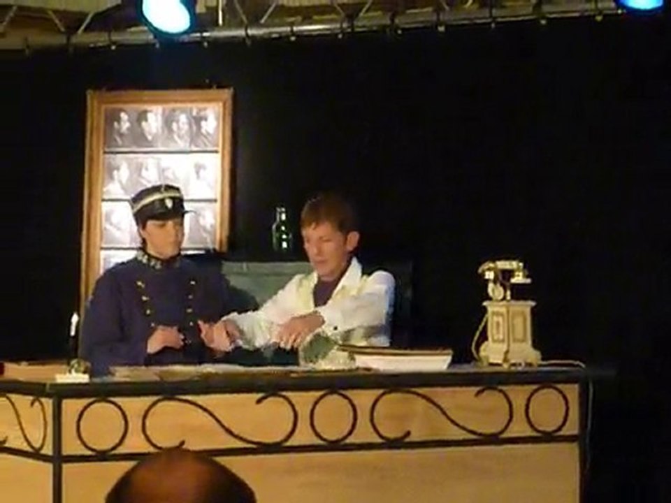 23 octobre 2010 compagnie théâtrale Topaze EPPES part 4