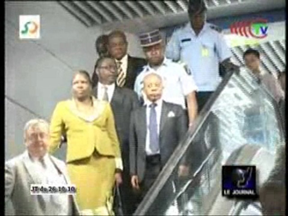 Visite de l'aéroport par les ministres de la CEEAC