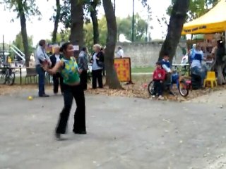 DEMONSTRATION DE DANSE BRESILIENNE A LA FOIRE A GEGE
