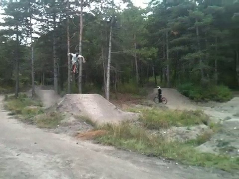 Jump en dirt 6