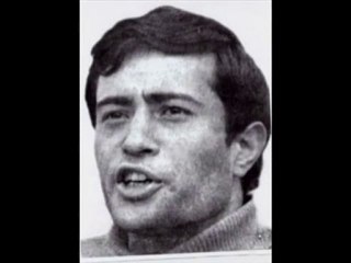 Hey göklere duman durmuş dağlar hey Ahmet Kaya