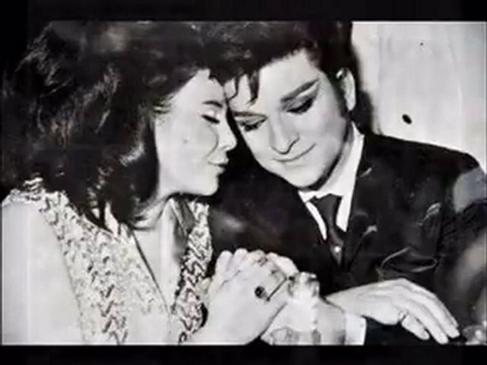 Zeki Müren Ömrümce Hep Adım Adım