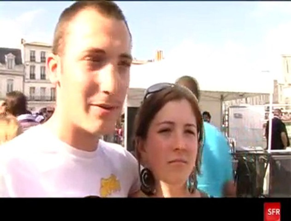 Emynona @ Francofolies 2010 - SFR Jeunes Talents