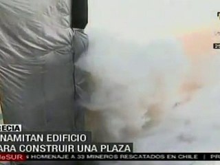 En Grecia dinamitan edificio para constuír una plaza