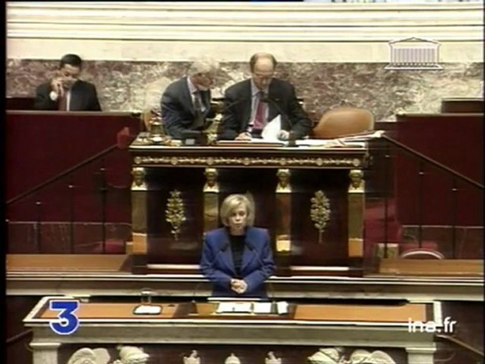 Débat et bataille autour du PACS - Archive vidéo INA