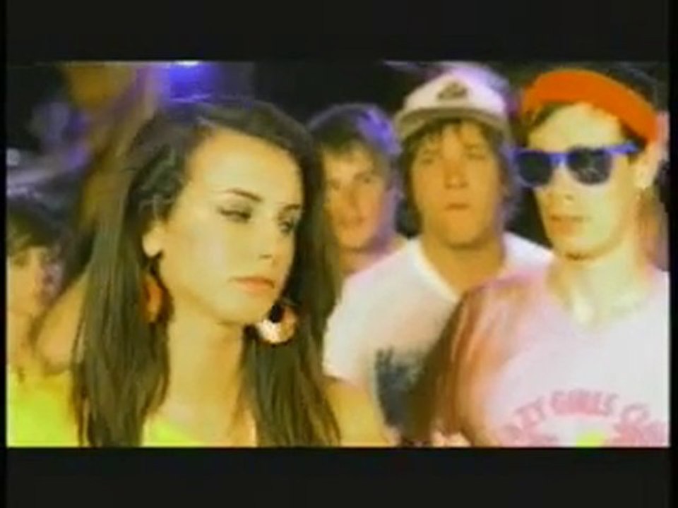 Hellogoodbye - Here (In Your Arms)