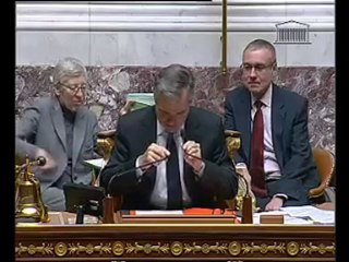 André Gerin - Questions au Gouv - suspension de séance