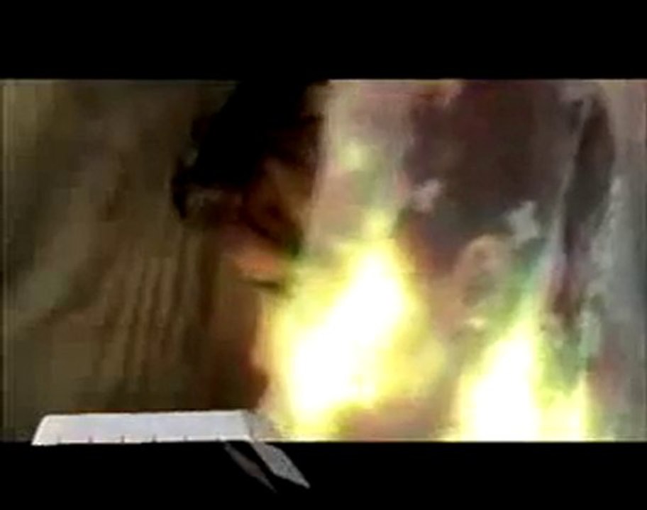 Özgür Akdemir- Kirpiğin Kaşına Değdiği Zaman