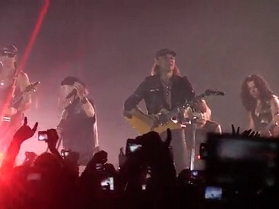 Scorpions - Send Me An Angel (live in Athens, 27-10-10)