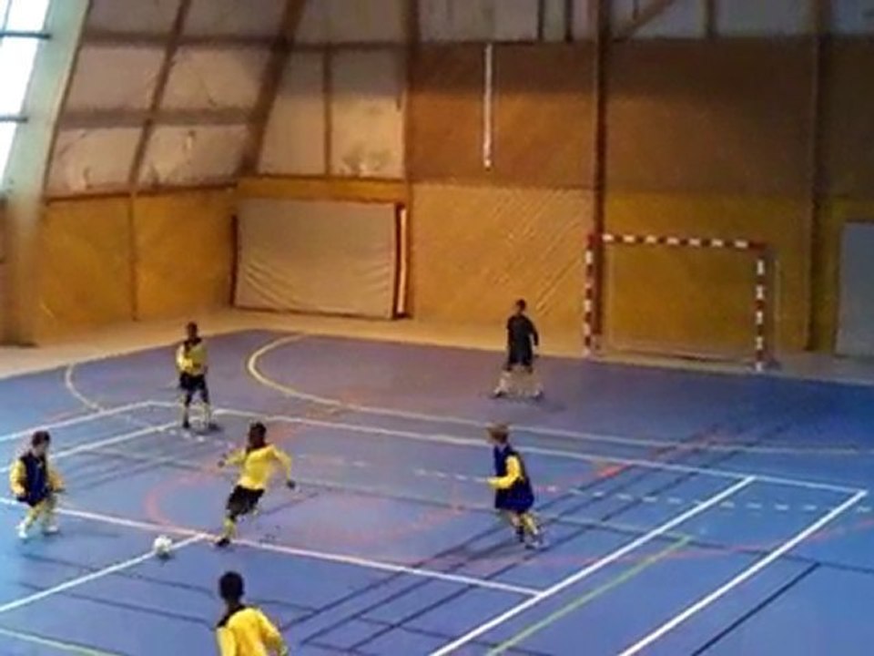 US VAIRES  Football Tournoi poussin Courtry -  finale(1)