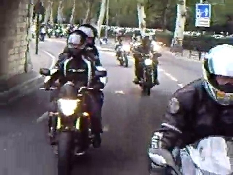 manif motards arrivée a avignon 24/10