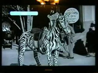 Chaplin filminde esrarengiz cep telefonu!