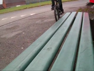 bmx  grind hugo 11 ans