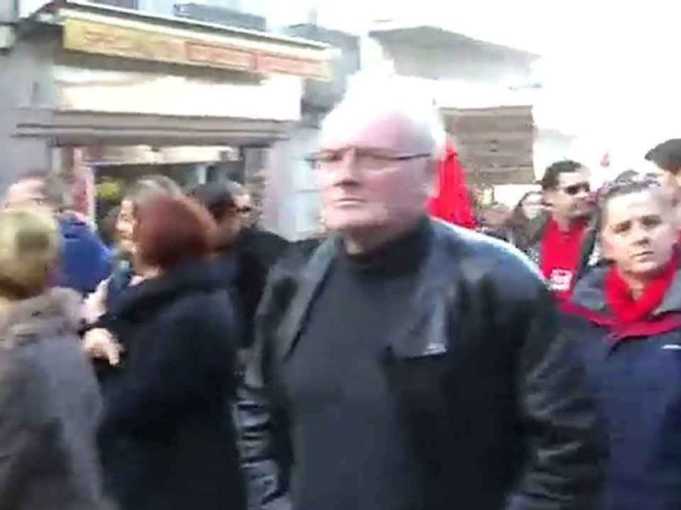 les  jeunes  presents malgrés  les  vacances