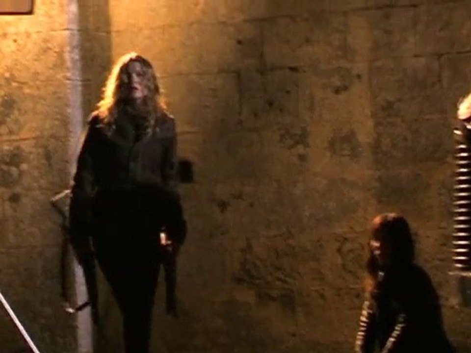 Le Village des Ombres - Christa Theret