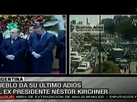Pueblo argentino da su último adiós a Kirchner en la Casa Rosada
