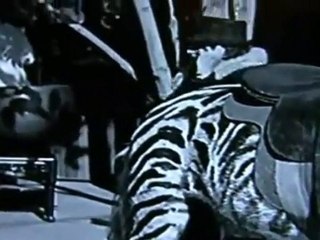 Tél Portable dans un film de Charlie Chaplin (1928)