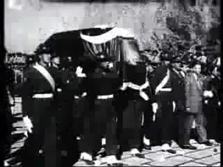 Yalnız Adam-Atatürk
