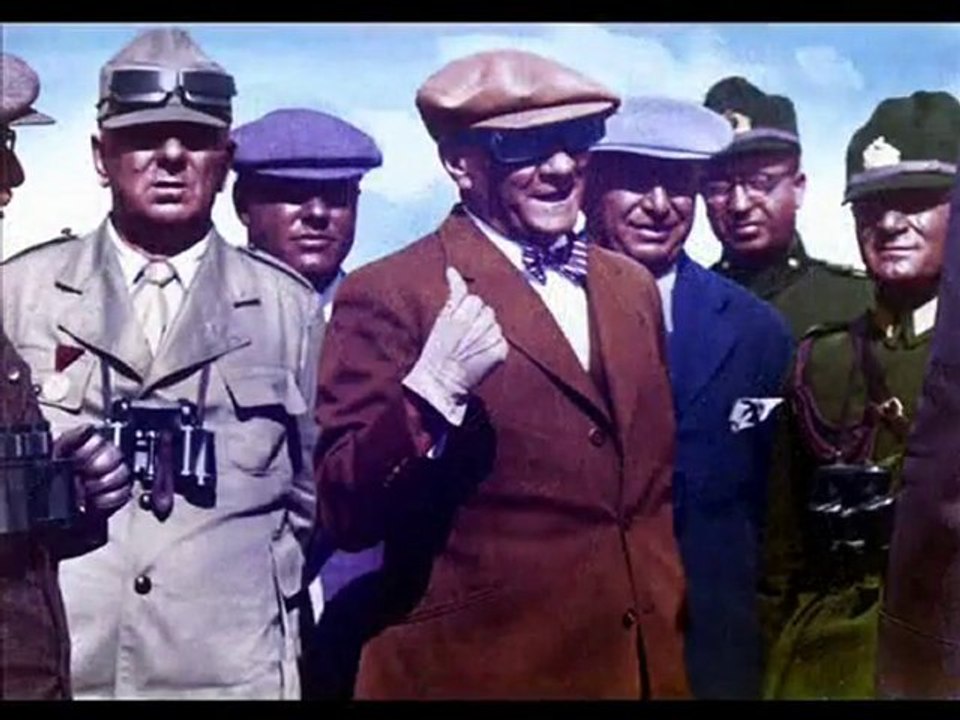 Atatürk 29 Ekim Cumhuriyet Bayramı