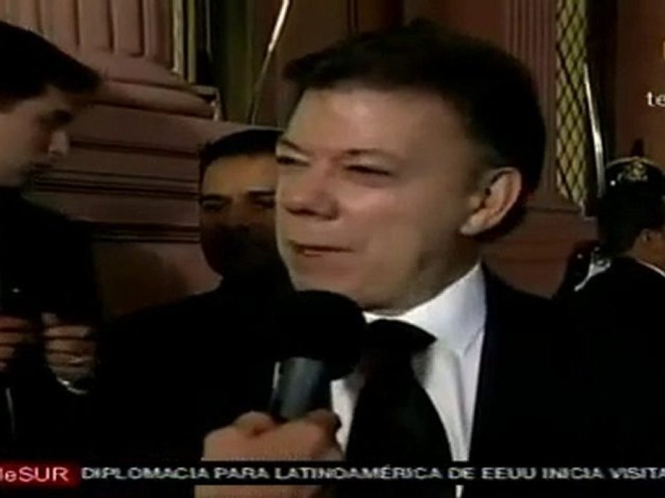 Juan Manuel Santos asistió al velorio de Néstor Kirchner