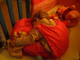 20101027 - Alice dort assise