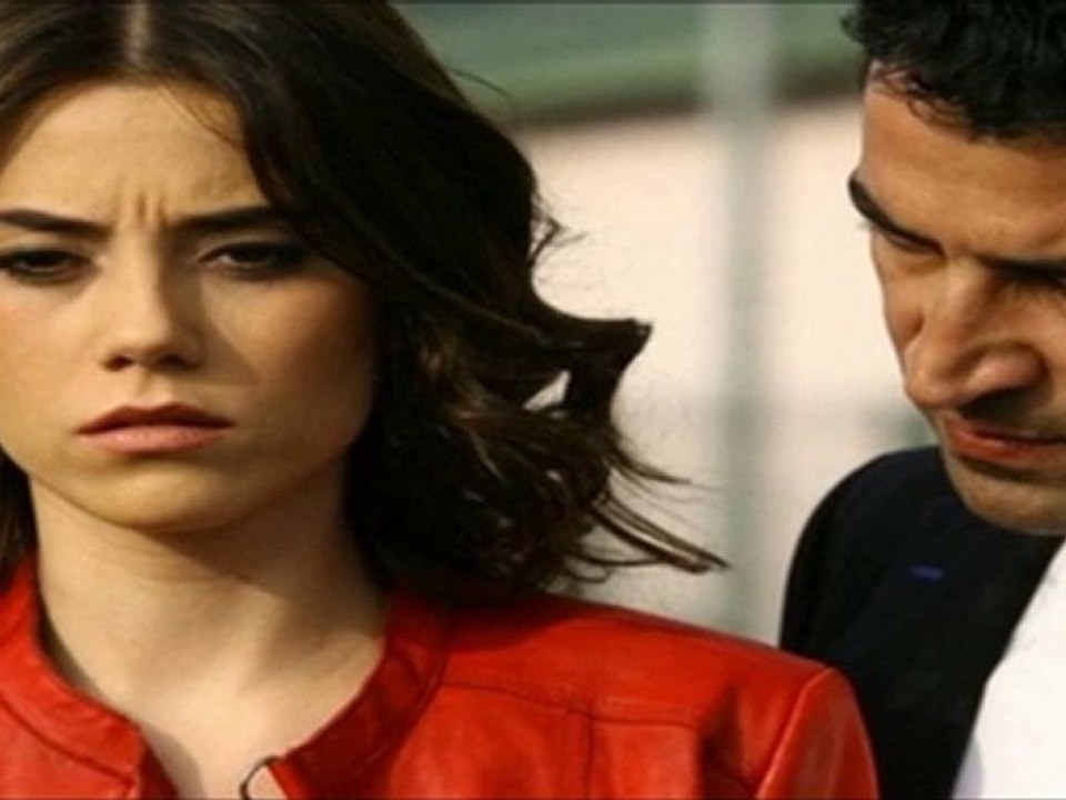 Mükemmel Şiir ; YALANCI      -Söz ve Yorum -Ozan Can-