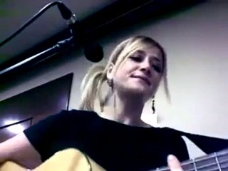 dün sarhoşken söyledim bugün ayıkken seni seviyorum dinle