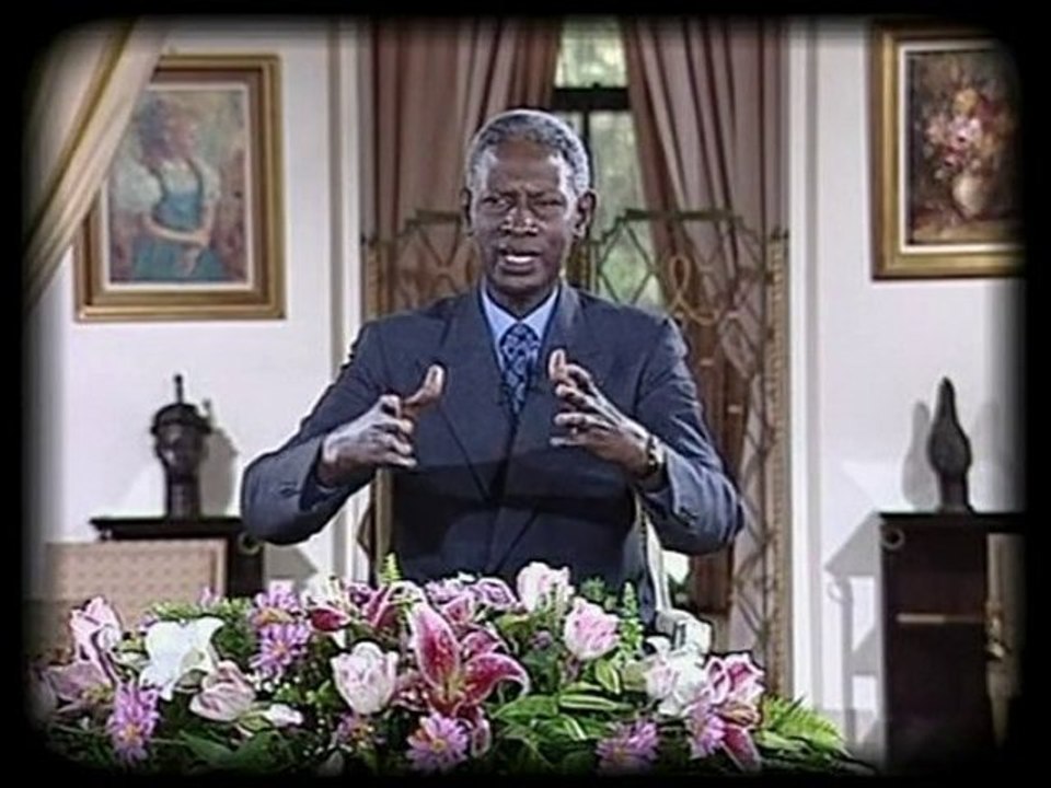 ABDOU DIOUF UN DESTIN FRANCOPHONE