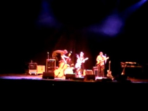 Hillbilly Moon Explosion - Raw Deal (over upright bass)