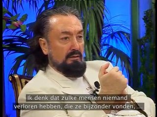 ONDANKS AL ZIJN GEBREKEN, KAN DE MENS IN ACHTELOOSHEID