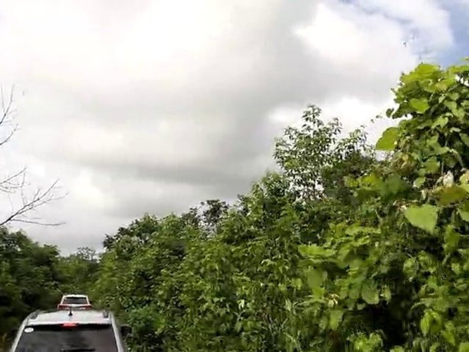 Jeep Grand Cherokee 2011 off-road