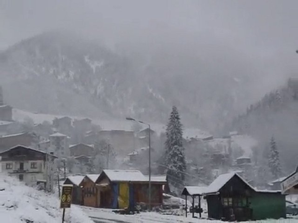 haber hemşin .com ayder yaylasında kar