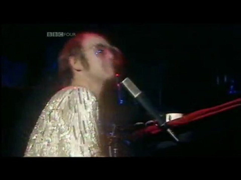 ELTON JOHN I SAW HER STANDING THERE LIVE ON STAGE (AGY)