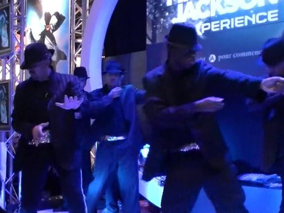Secretsofmoonwalk- Michael Jackson The Xperience- 2
