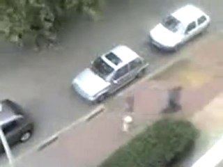 Un keuf qui à peté les plombs !!! cops folie's !!!